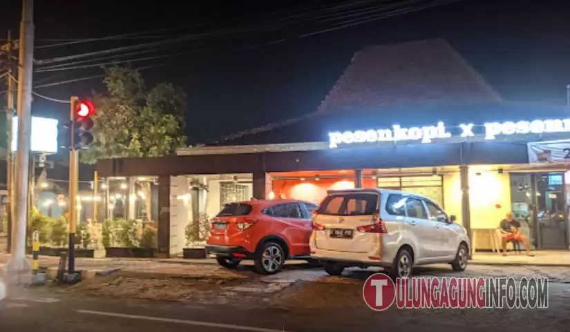 PesenKopi x PesenMie Tulungagung Cafe Outdoor Tengah Kota