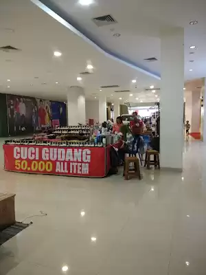 Apollo Supermall Tulungagung