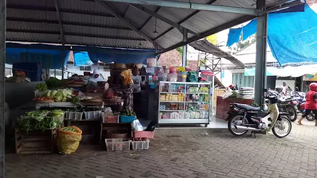 Pasar Kliwon Kalangbret Tulungagung