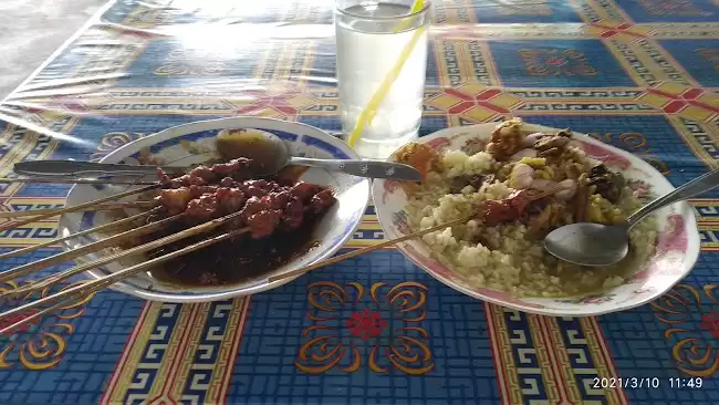 Sate Kambing Dan Nasi Gule Pak Jamal Tulungagung