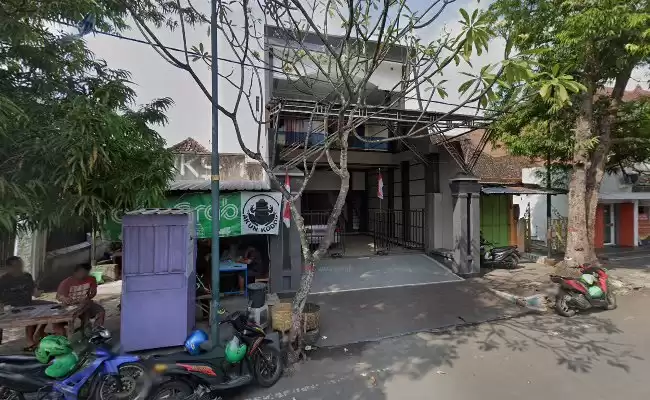 Warkop Pak Sukir Dekat Stasiun Tulungagung