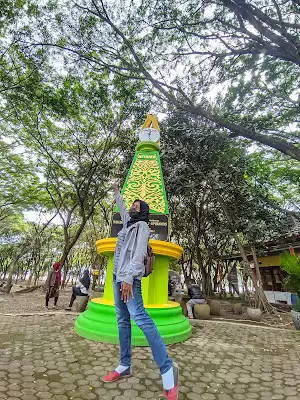 Pantai Niyama Tulungagung