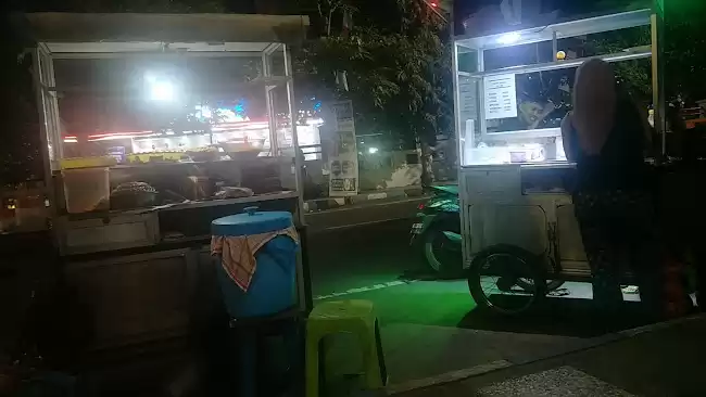 Nasi Pecel Bu Sunar Tulungagung