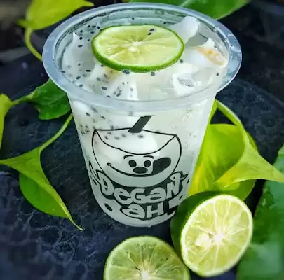 Degan.ah Es Kelapa Muda Kekinian Tulungagung